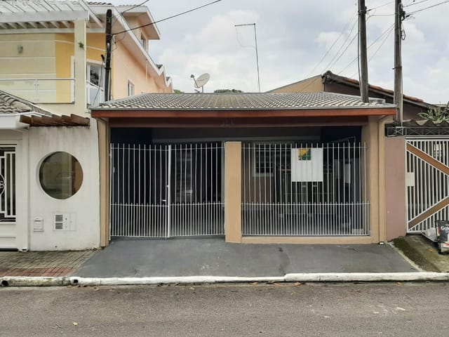 Foto do Casa - Casa com 3 dormitórios para alugar por R$ 1.800,00/mês - Cidade Morumbi - São José dos Campos/SP | RUSSI IMÓVEIS