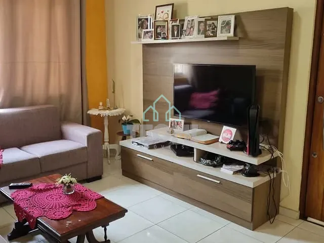 Casa 3 quartos e 2 banheiros, à venda, no bairro Nossa Senhora do Perpétuo Socorro em Pindamonhangaba