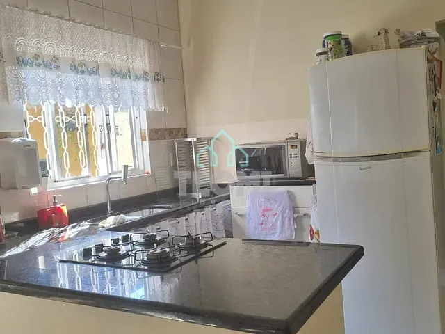 Casa 3 quartos e 2 banheiros, à venda, no bairro Nossa Senhora do Perpétuo Socorro em Pindamonhangaba