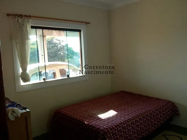 Casa com 1500m² 3 quartos e 3 banheiros, à venda, no bairro Condomínio Parque Vale dos Lagos em Jacareí