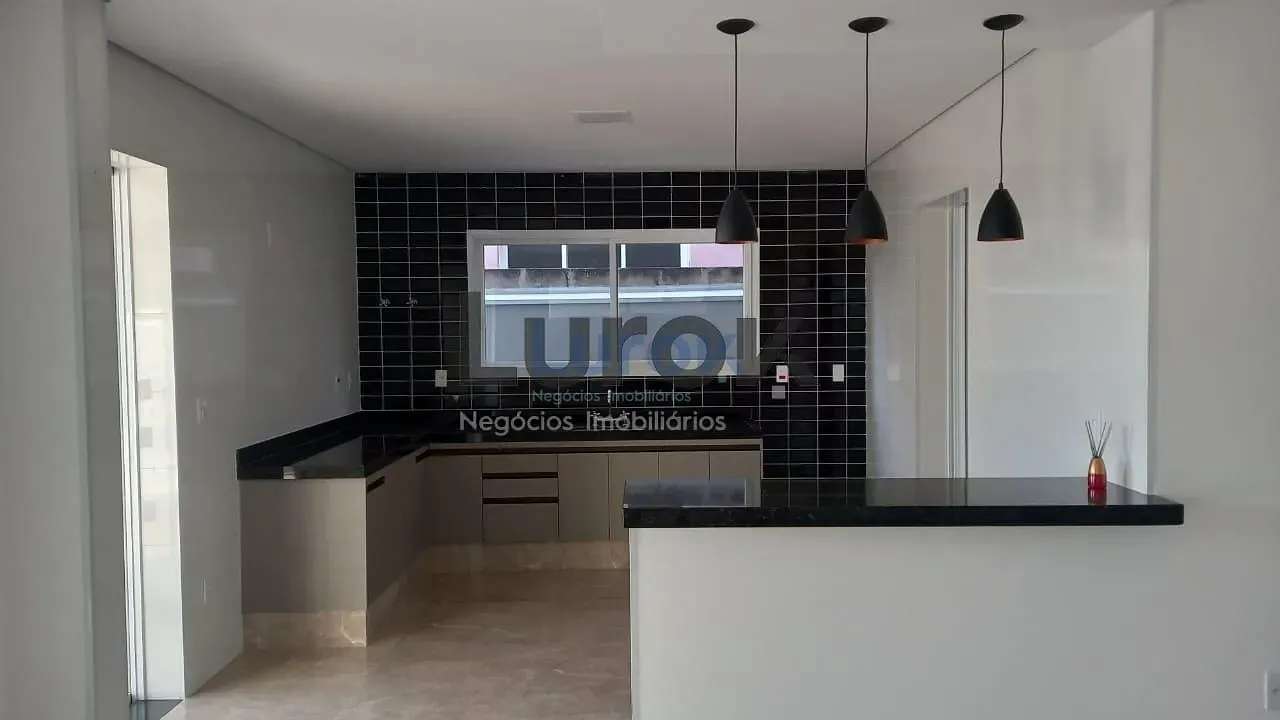 Casa, 3 quartos, 224 m² - Foto 12