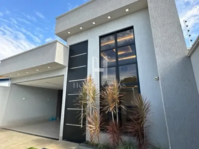 Casa com 250m² 3 quartos e 3 banheiros, à venda, no bairro Santo Hilário em Goiânia