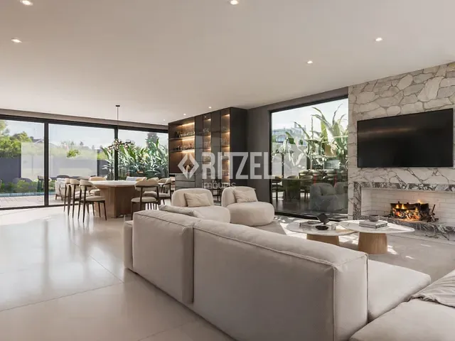Casa 4 quartos e 6 banheiros, à venda, no bairro Encosta do Sol em Estância Velha