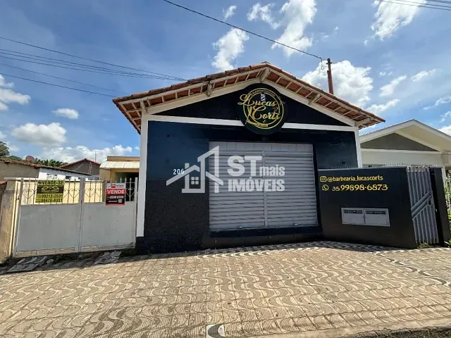 Casa com 424m² 3 quartos e 2 banheiros, à venda, no bairro Sóvis em Andradas