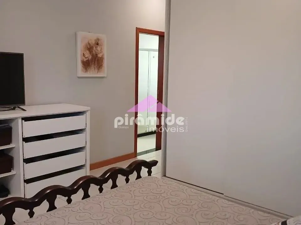 Casa, 3 quartos, 209 m² - Foto 13