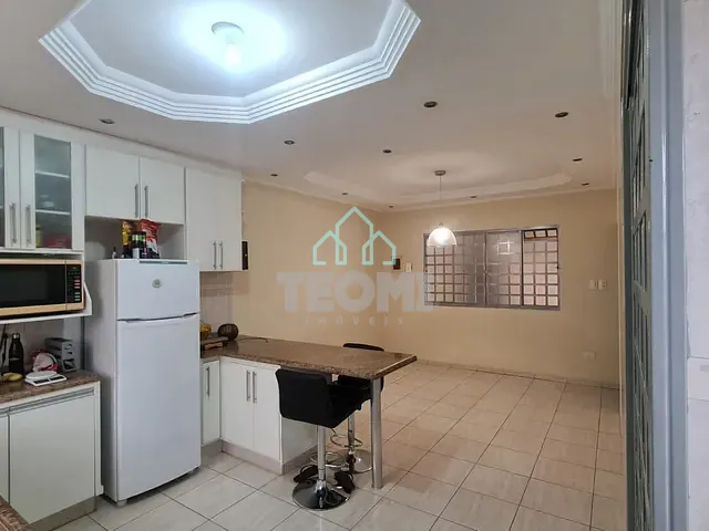 Casa 3 quartos e 2 banheiros, à venda, no bairro Alto de São Pedro em Taubaté