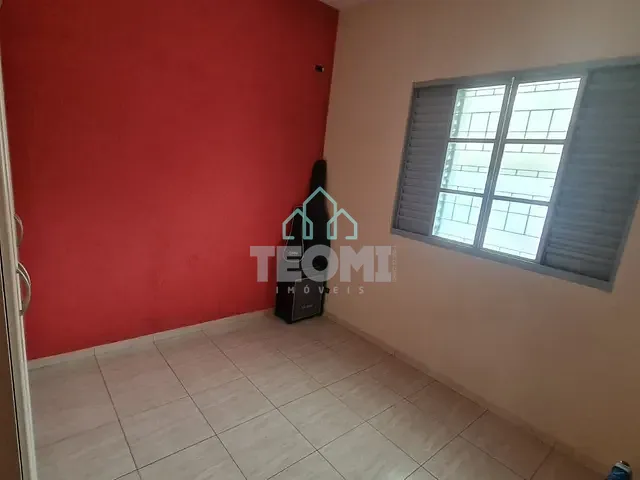 Casa 3 quartos e 2 banheiros, à venda, no bairro Alto de São Pedro em Taubaté