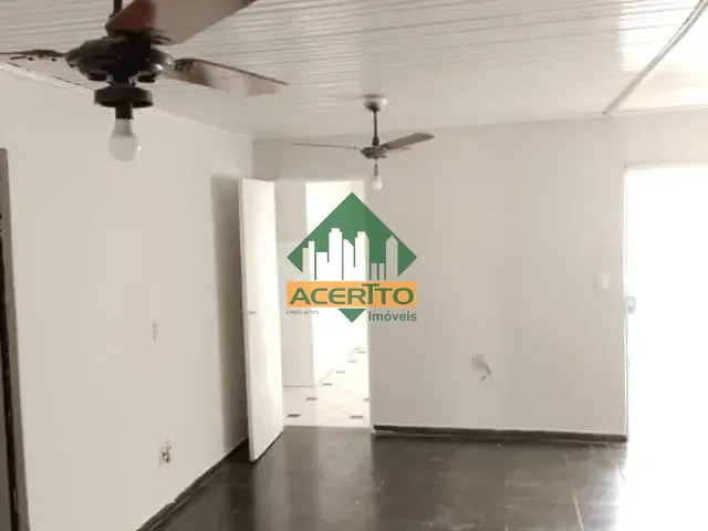 Casa com 170m² 2 quartos e 1 banheiro, à venda, no bairro Conjunto Habitacional Hilda Mandarino em Araçatuba
