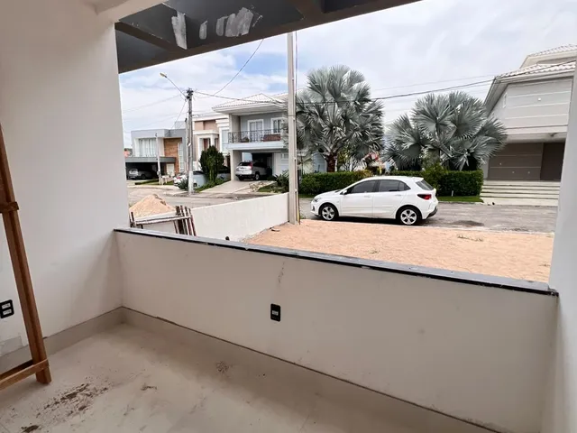 Casa com 300m² 3 quartos e 5 banheiros, à venda, no bairro Vale dos Cristais em Macaé