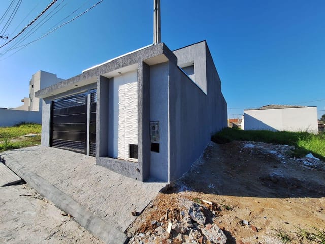 Casa com 176m² 3 quartos e 2 banheiros, à venda, no bairro Loteamento Residencial e Comercial Flamboyant em Pindamonhangaba