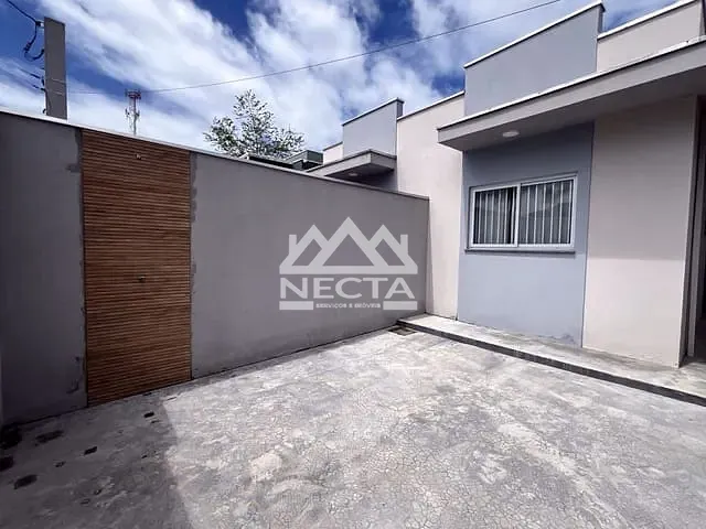 Casa com 125m² 2 quartos e 2 banheiros, à venda, no bairro Massaguaçu em Caraguatatuba