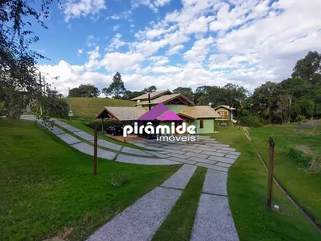 Casa com 1015m² 4 quartos e 5 banheiros, à venda, no bairro Rio Preto em Santo Antônio do Pinhal