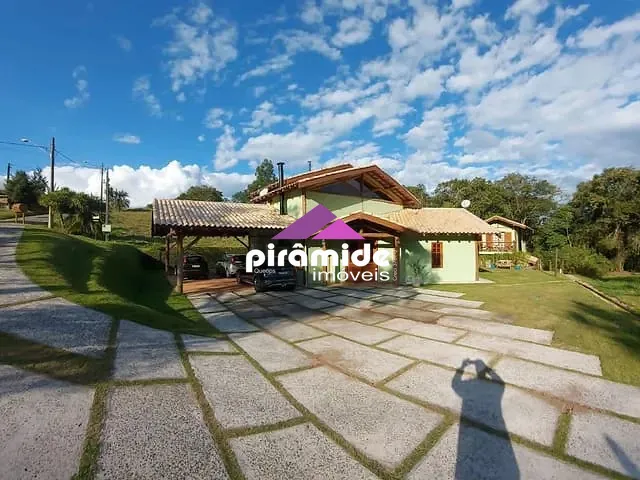 Casa com 1015m² 4 quartos e 5 banheiros, à venda, no bairro Rio Preto em Santo Antônio do Pinhal