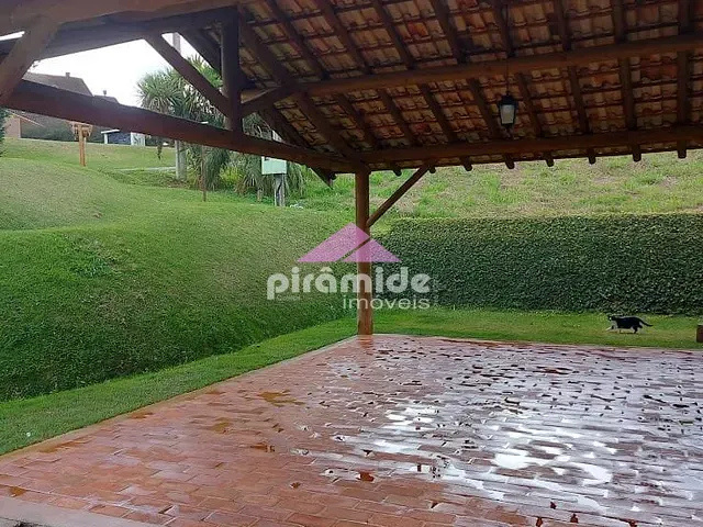 Casa com 1015m² 4 quartos e 5 banheiros, à venda, no bairro Rio Preto em Santo Antônio do Pinhal