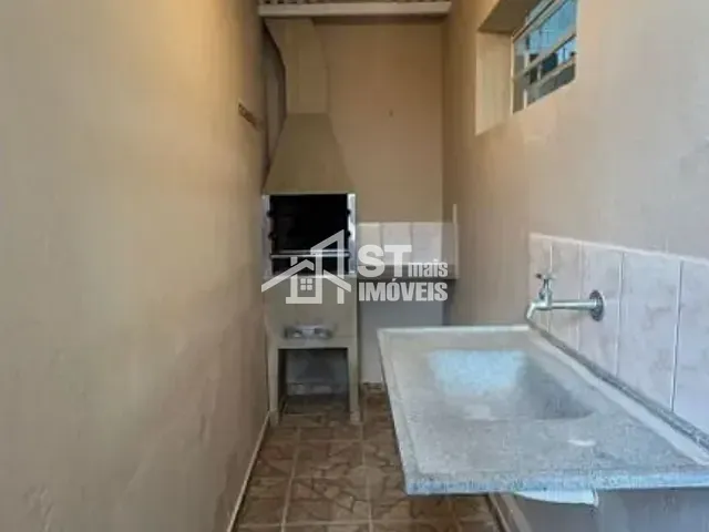 Casa com 200m² 3 quartos e 2 banheiros, para alugar, no bairro Centro em Andradas