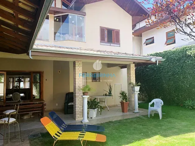 Casa com 360m² 3 quartos e 4 banheiros, para alugar, no bairro Urbanova em São José dos Campos