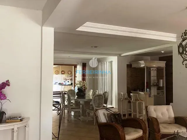 Casa com 360m² 3 quartos e 4 banheiros, para alugar, no bairro Urbanova em São José dos Campos