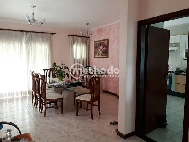 Casa com 869m² 4 quartos e 6 banheiros, à venda, no bairro Jardim Botânico (Sousas) em Campinas