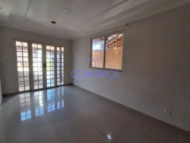Casa 2 quartos e 2 banheiros, à venda, no bairro Campo Grande em Rio de Janeiro