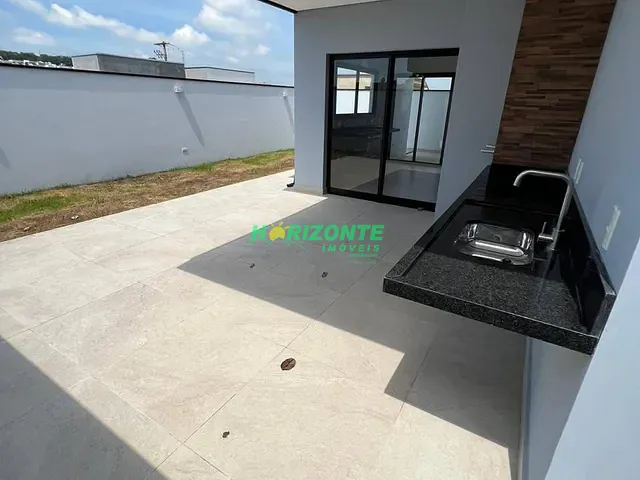 Casa com 200m² 3 quartos e 4 banheiros, à venda, no bairro Bairro do Grama em Caçapava
