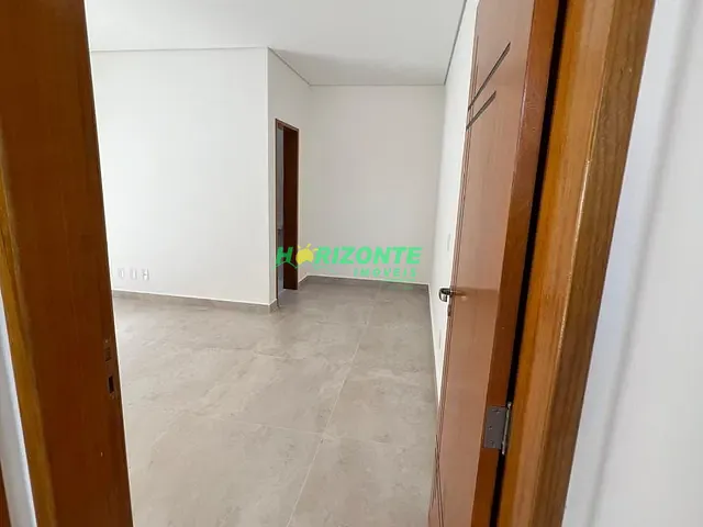 Casa com 200m² 3 quartos e 4 banheiros, à venda, no bairro Bairro do Grama em Caçapava