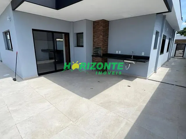 Casa com 200m² 3 quartos e 4 banheiros, à venda, no bairro Bairro do Grama em Caçapava