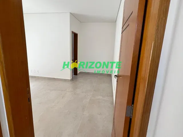 Casa com 200m² 3 quartos e 4 banheiros, à venda, no bairro Bairro do Grama em Caçapava