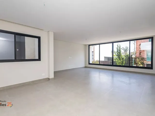 Casa 4 quartos e 6 banheiros, à venda, no bairro Boa Vista em Curitiba