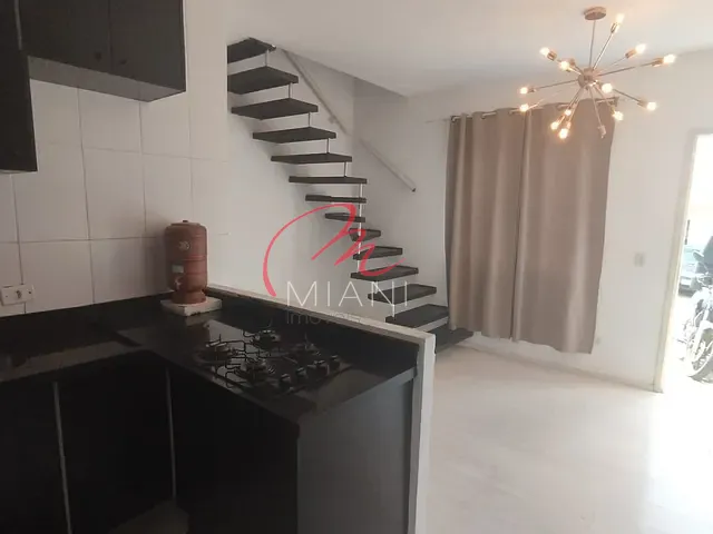 Casa com 65m² 2 quartos e 1 banheiro, à venda ou para alugar, no bairro Chácara Rincão em Cotia