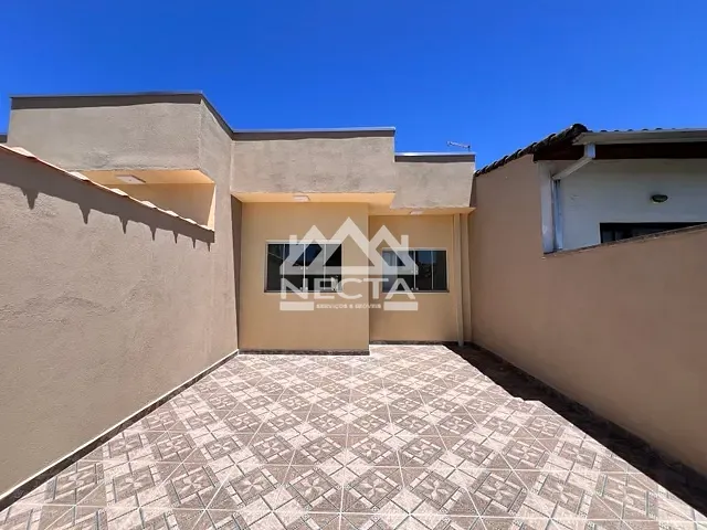 Casa com 150m² 3 quartos e 2 banheiros, para alugar, no bairro Canto do Mar em São Sebastião