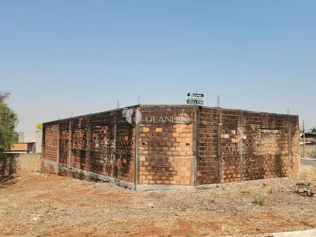 Casa com 412m², à venda, no bairro Parque Industrial Itamaraty em Artur Nogueira