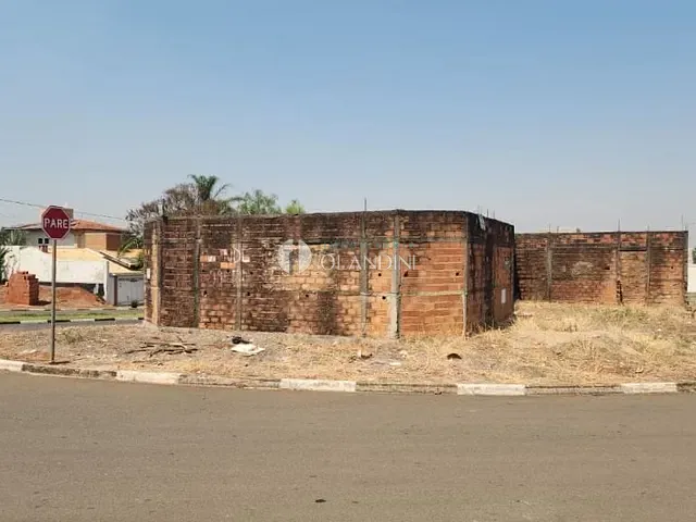 Casa com 412m², à venda, no bairro Parque Industrial Itamaraty em Artur Nogueira