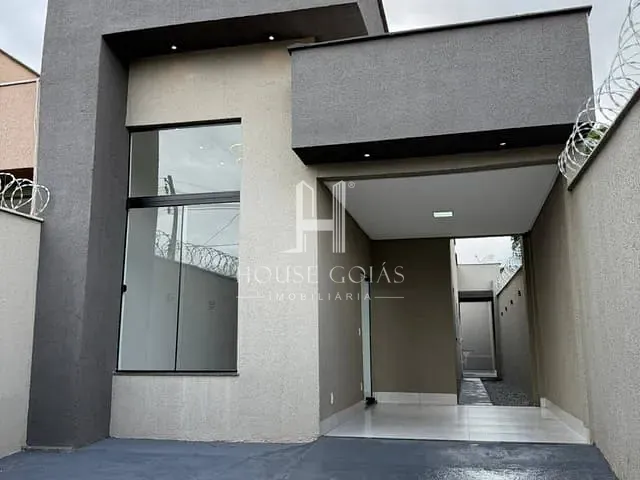 Casa com 180m² 3 quartos e 2 banheiros, à venda, no bairro Jardim Florença em Aparecida de Goiânia