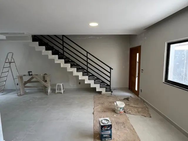 Casa 3 quartos e 3 banheiros, à venda, no bairro Jardim Vitória em Macaé