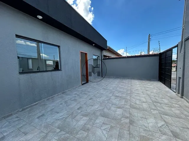 Casa 2 quartos e 2 banheiros, à venda, no bairro Residencial Estoril em Taubaté