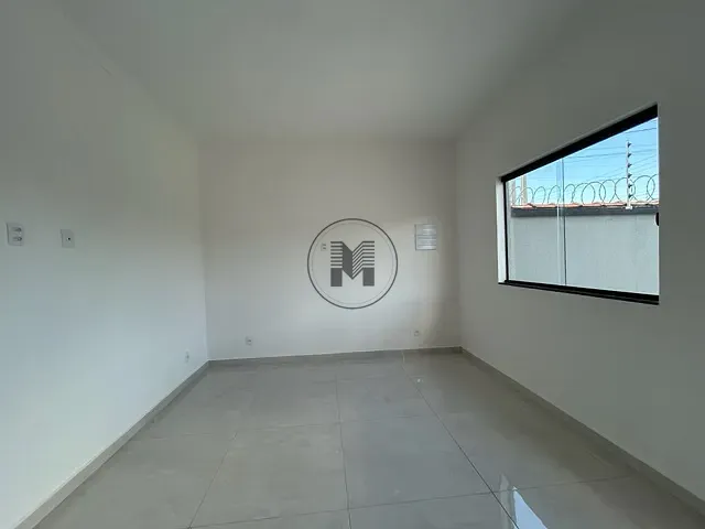 Casa 2 quartos e 2 banheiros, à venda, no bairro Residencial Estoril em Taubaté