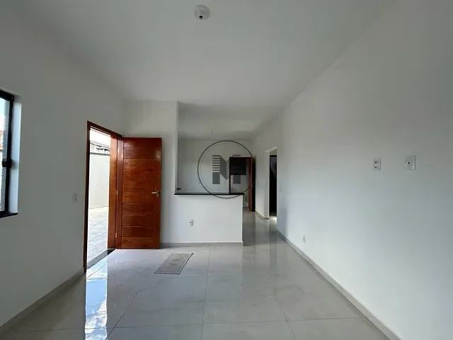 Casa 2 quartos e 2 banheiros, à venda, no bairro Residencial Estoril em Taubaté