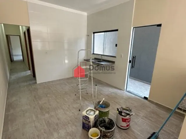Casa com 140m² 2 quartos e 2 banheiros, à venda, no bairro Piracangaguá em Taubaté