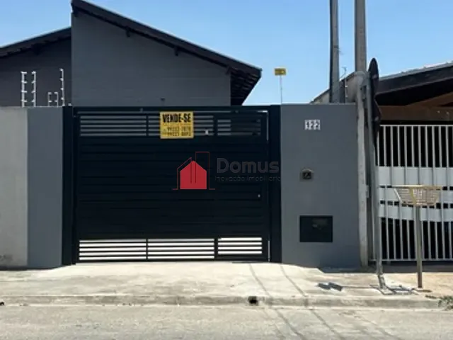 Casa com 140m² 2 quartos e 2 banheiros, à venda, no bairro Piracangaguá em Taubaté