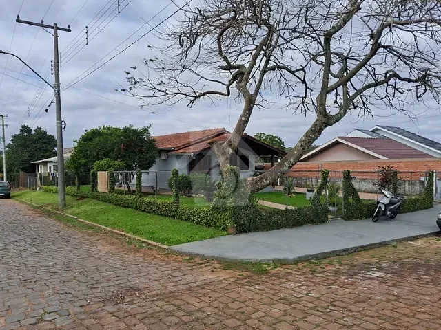 Casa com 130m² 3 quartos e 2 banheiros, à venda, no bairro Centro em Bom Retiro do Sul