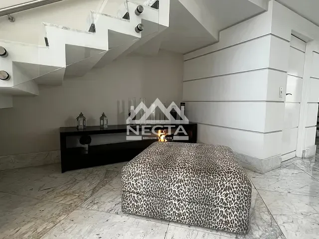 Casa com 800m² 7 quartos e 9 banheiros, à venda, no bairro Tabatinga em Caraguatatuba