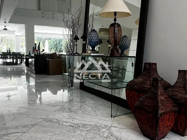 Casa com 800m² 7 quartos e 9 banheiros, à venda, no bairro Tabatinga em Caraguatatuba