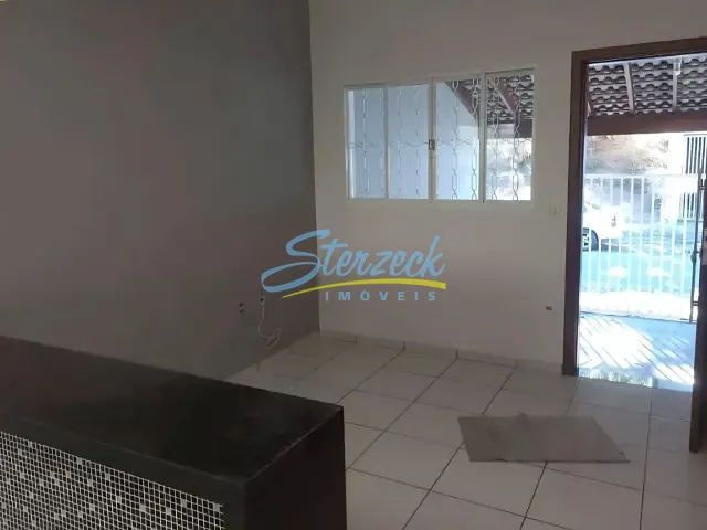 Casa 3 quartos e 2 banheiros, para alugar, no bairro Capela em Vinhedo