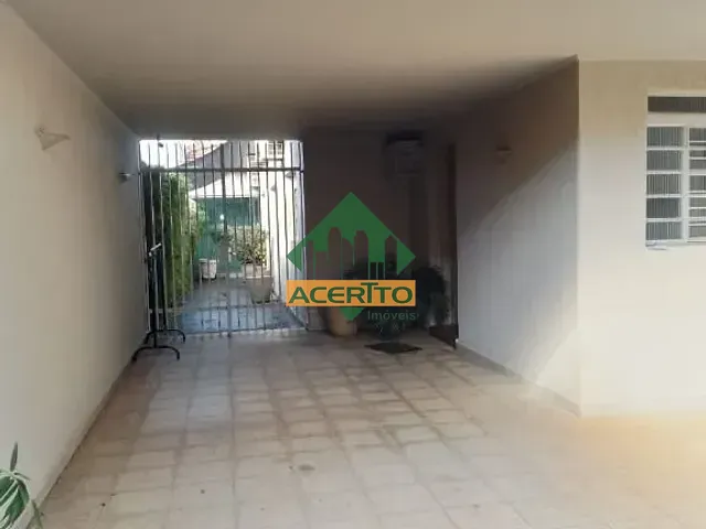 Casa com 520m² 5 quartos e 3 banheiros, à venda, no bairro Vila Mendonça em Araçatuba