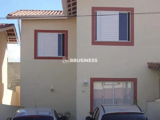 Casa com 70m² 2 quartos e 2 banheiros, à venda, no bairro Jardim Petrópolis em Cotia