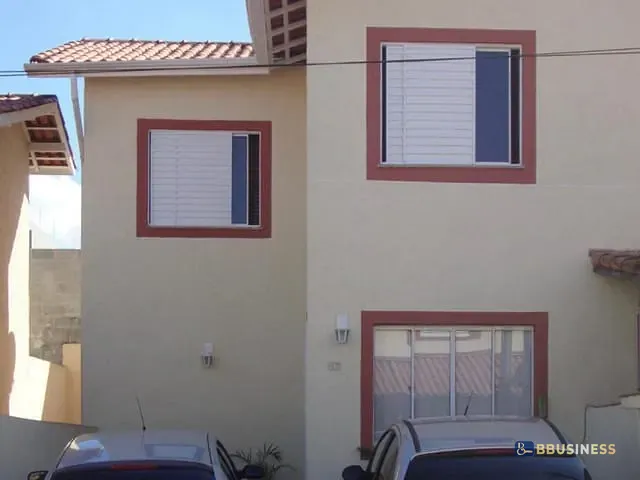 Casa com 70m² 2 quartos e 2 banheiros, à venda, no bairro Jardim Petrópolis em Cotia