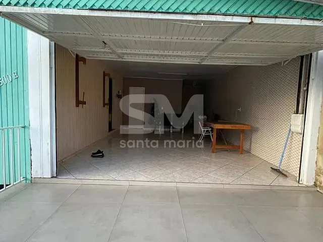 Casa com 200m² 3 quartos e 1 banheiro, à venda, no bairro Efapi em Chapecó