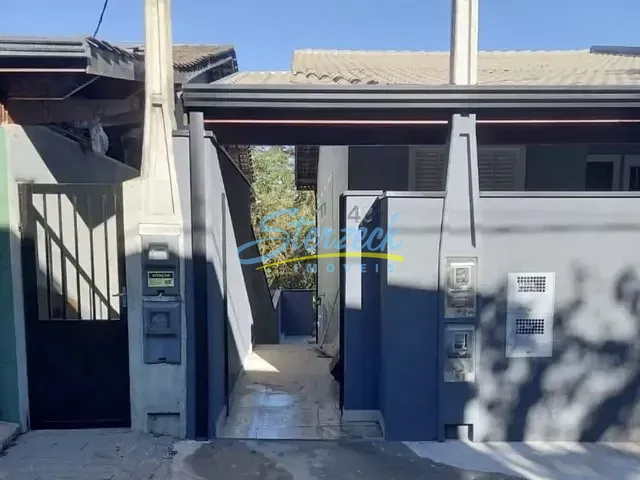 Casa 2 quartos e 2 banheiros, para alugar, no bairro Capela em Vinhedo