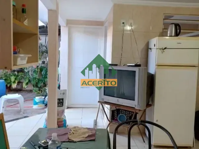 Casa com 300m² 2 quartos e 3 banheiros, à venda, no bairro Jardim Brasília em Araçatuba