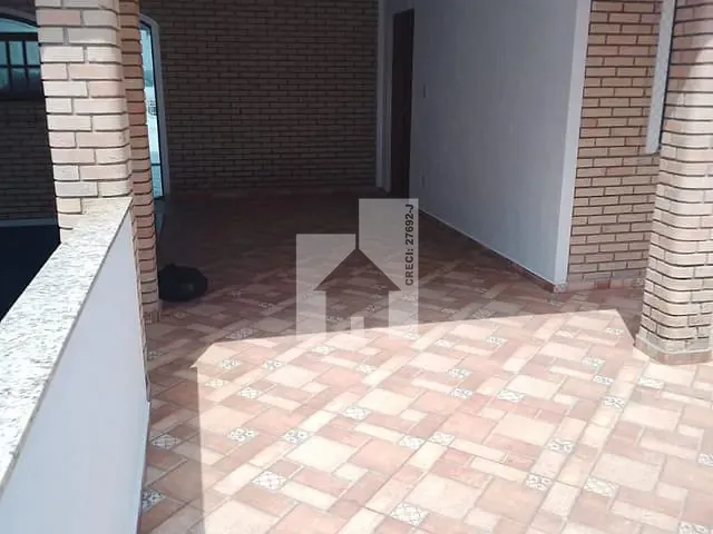 Casa com 300m² 3 quartos e 2 banheiros, à venda, no bairro Jardim do Lago em Jundiaí